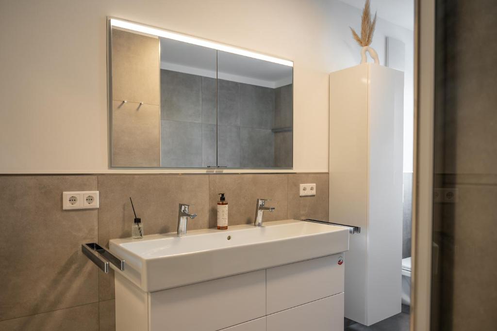 ApartHome - LUXUS PUR auf 91m2 Klima photo 3