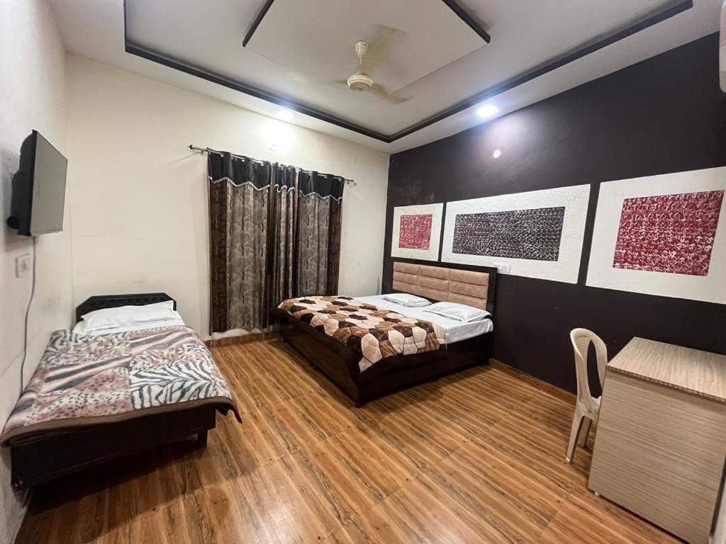 SHRI GANPATI GUEST HOUSE photo 1