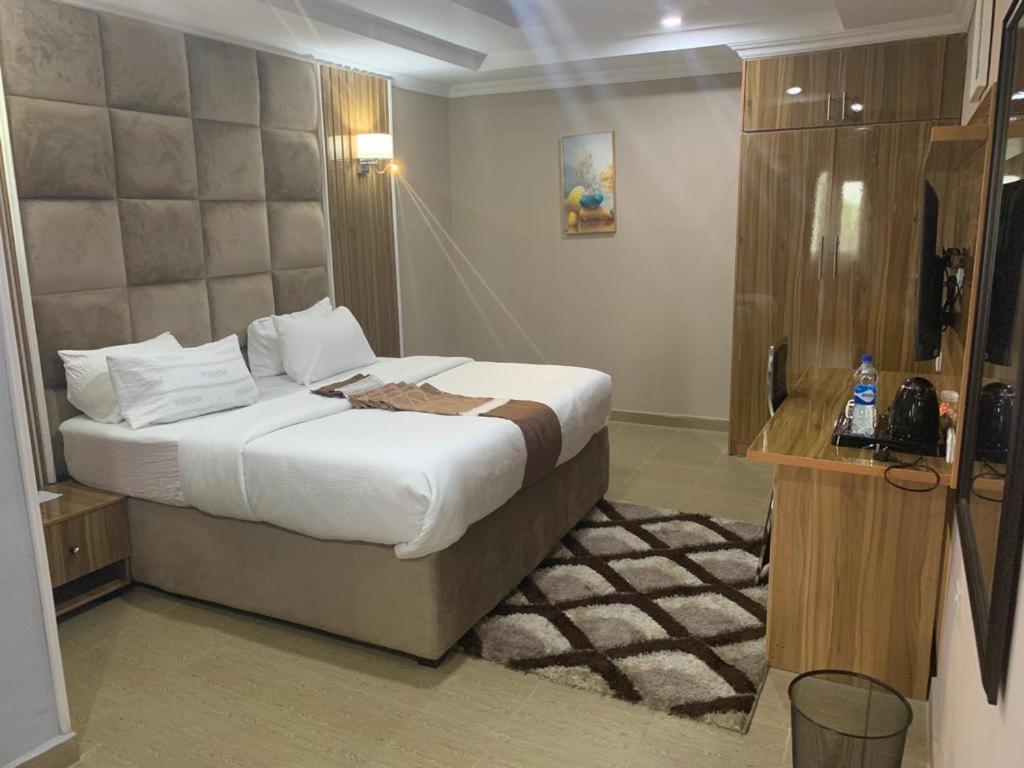 VIEWPOINT HOTEL AND SUITES photo 3