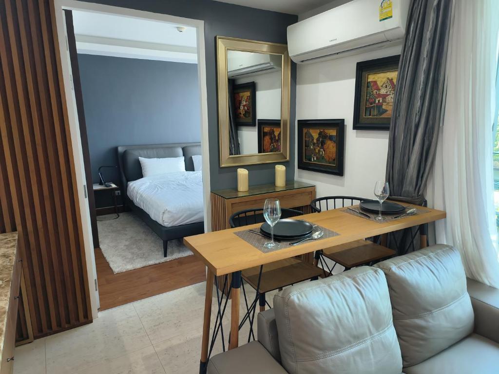 The Aristo 1 Condo Surin Beach photo 1