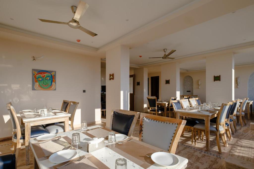 Infinia Stays - A Luxury Boutique Hotel photo 3