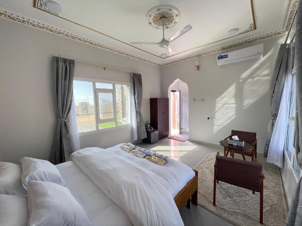 Jabal Shams, the summit house photo 4