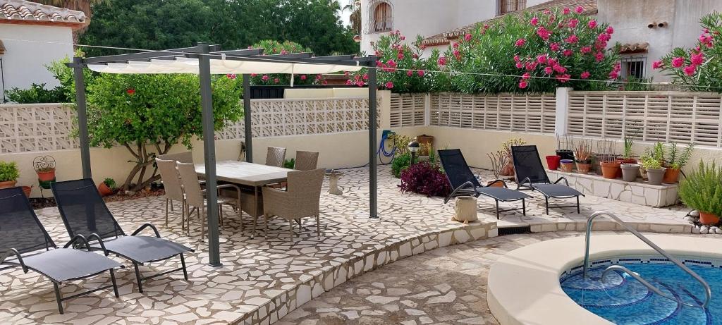 Villa al Mar, Els Poblets, Top Lage und Ausstattung, Pool, WIFI, eigener überdachter Parkplatz, Photovoltaik-Anlage nah am Strand 500m photo 1