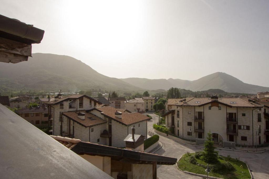 Accogliente appartamento su 2 piani Rocca di Mezzo photo 2