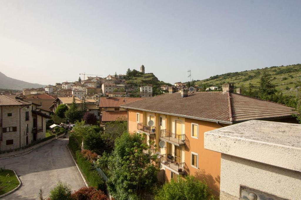 Accogliente appartamento su 2 piani Rocca di Mezzo photo 3