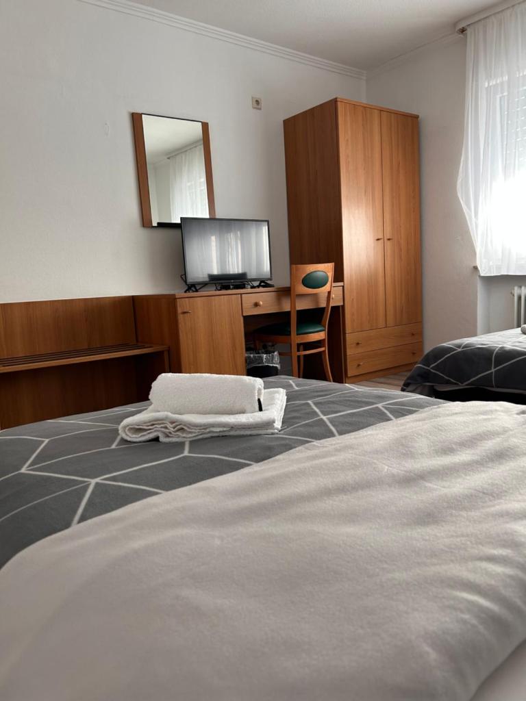 Hotel & Restaurant Dalmacija Polch photo 1