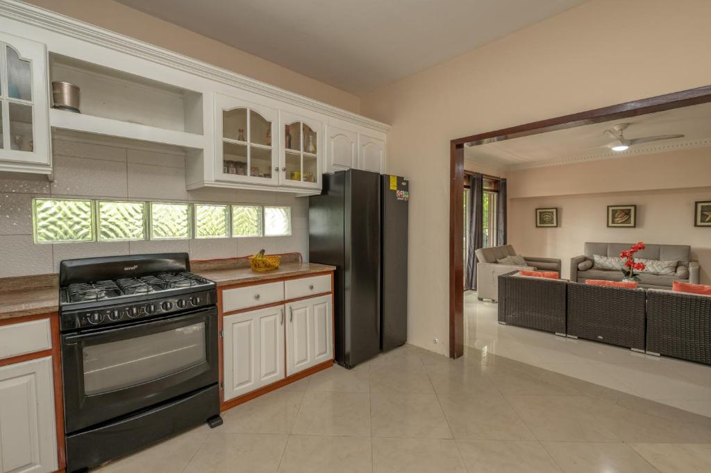 Dawn Beach Estate - 3 bedroom Apartment Villa villa photo 4