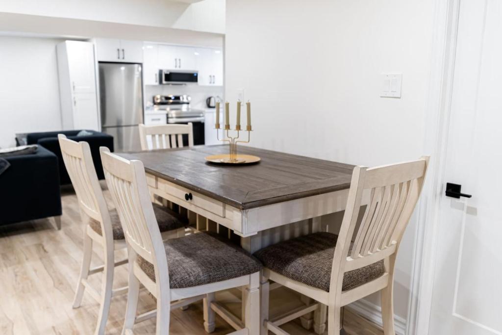 Private, Stylish, Large 1BR - Close to Everywhere photo 1