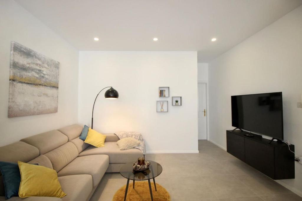 Gzira 3 bedroom apartment photo 1
