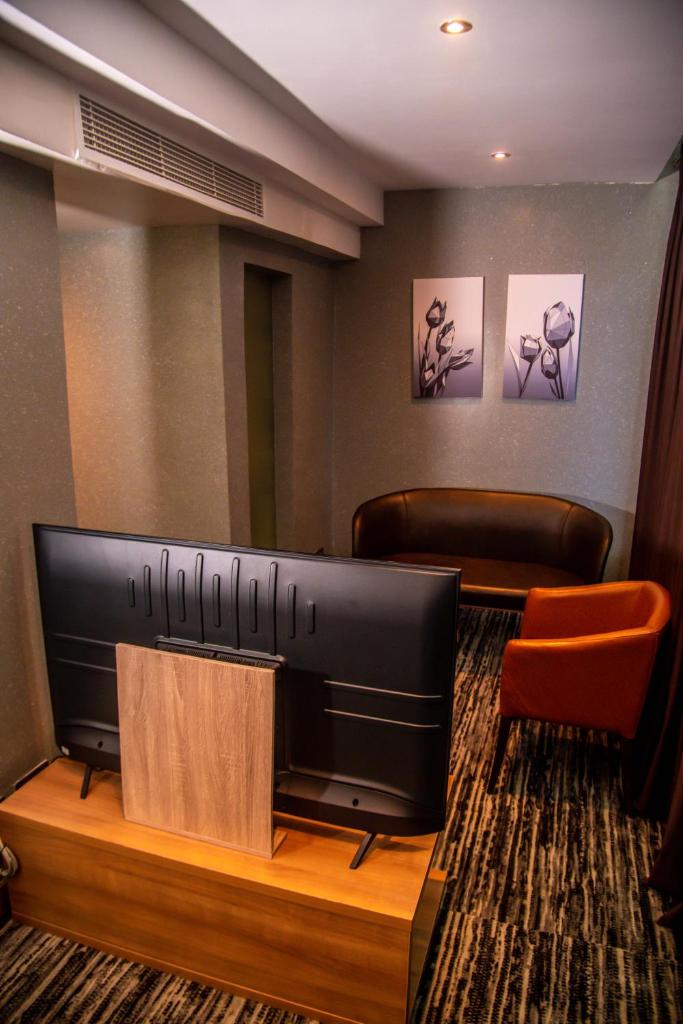 Golden Tulip Lekki photo 2