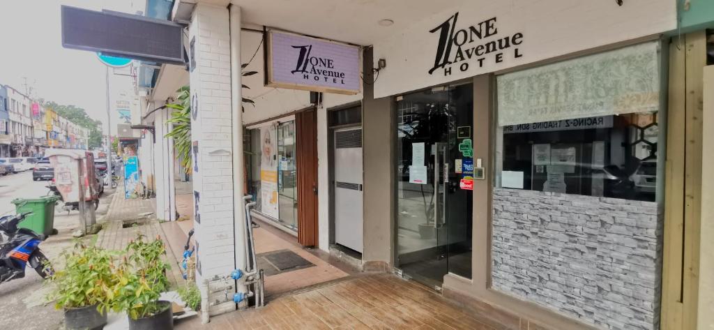 One Avenue Hotel
