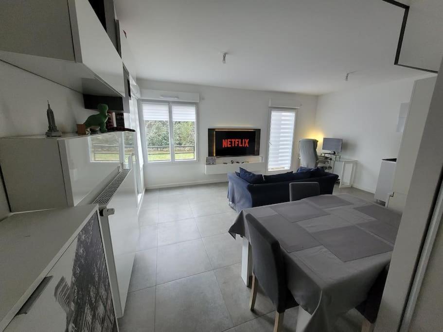 Luxury Apt great spot for the Olympic Games! photo 3