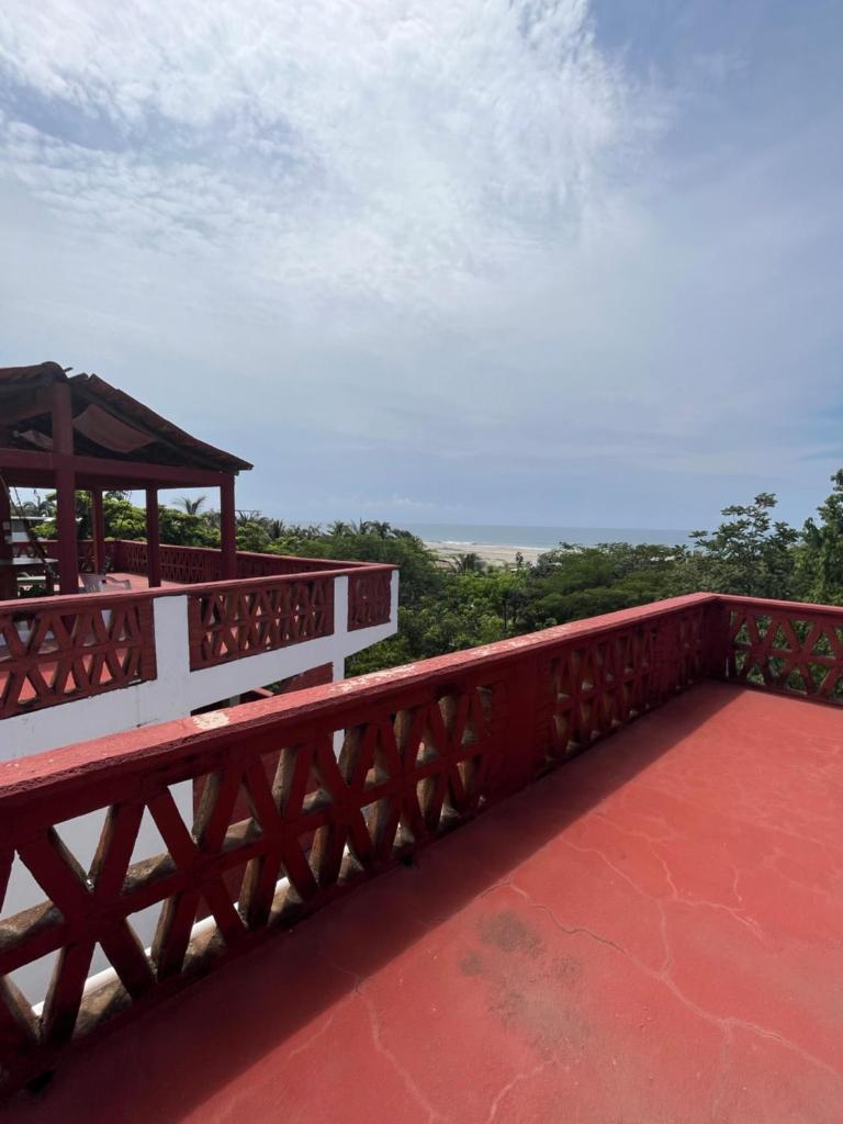 Seaside Serenity: Iconic Surf Bungalows photo 1