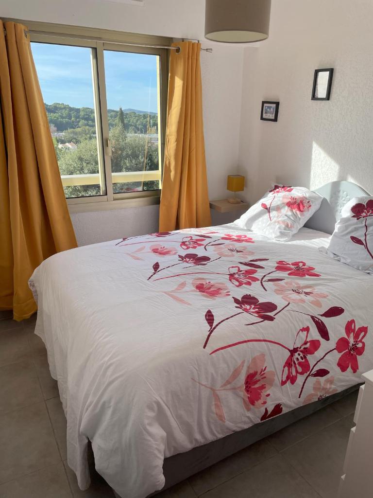 T2 Saint-Mandrier-sur-Mer photo 4