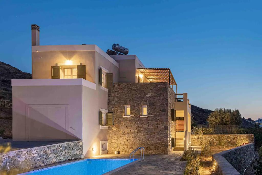 Stelios-Korina Villa with Pool and Stunning View in Syros Posidonia photo 2