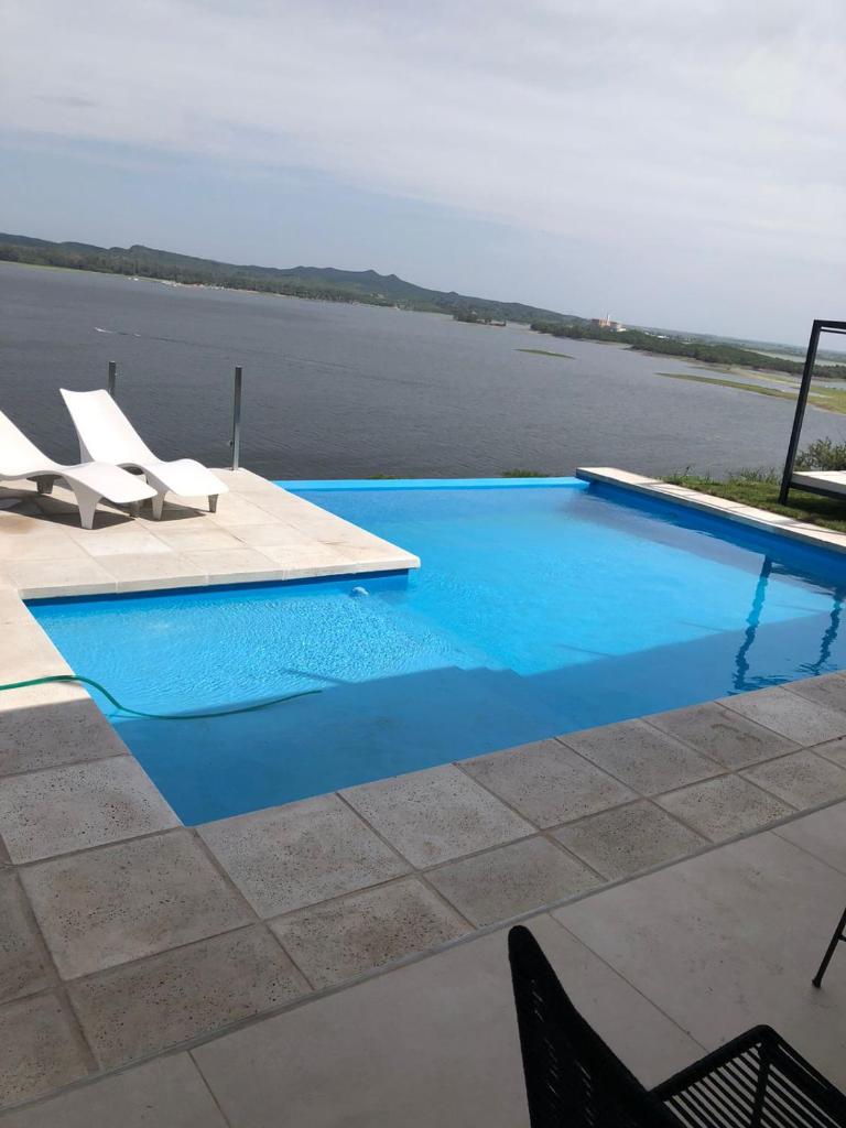 Casas Frente al Lago en Barrio Privado Punta Peñon photo 3