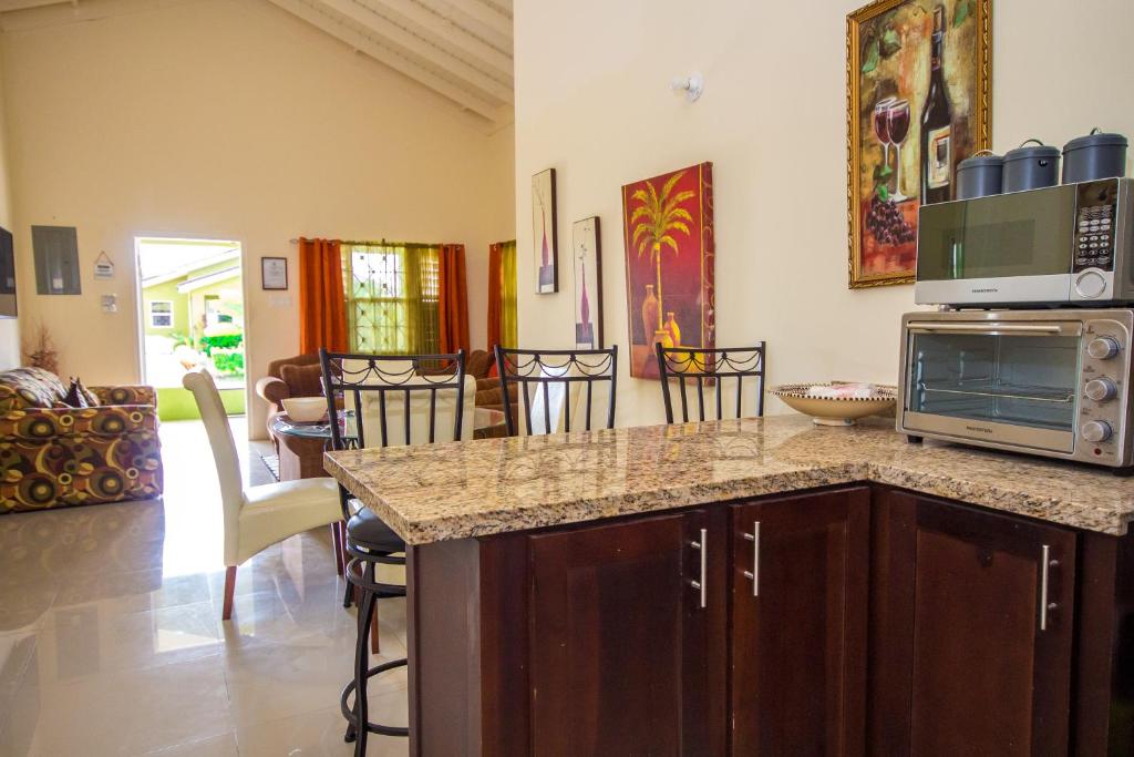 Ocho Rios Drax hall Manor 3 Bed sleeps 7 photo 2