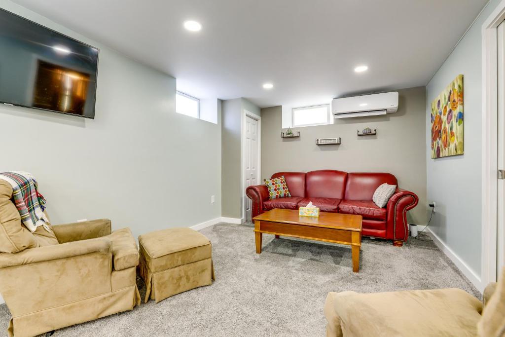 Worcester Apt with Lake Access Close to Colleges!