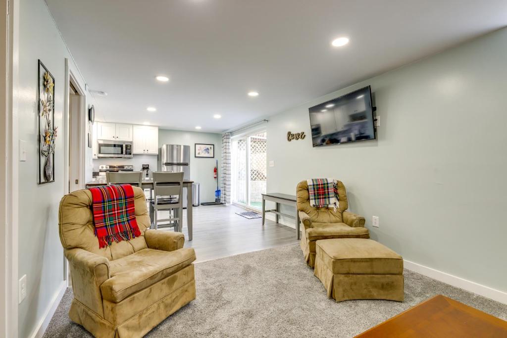 Worcester Apt with Lake Access Close to Colleges! photo 4