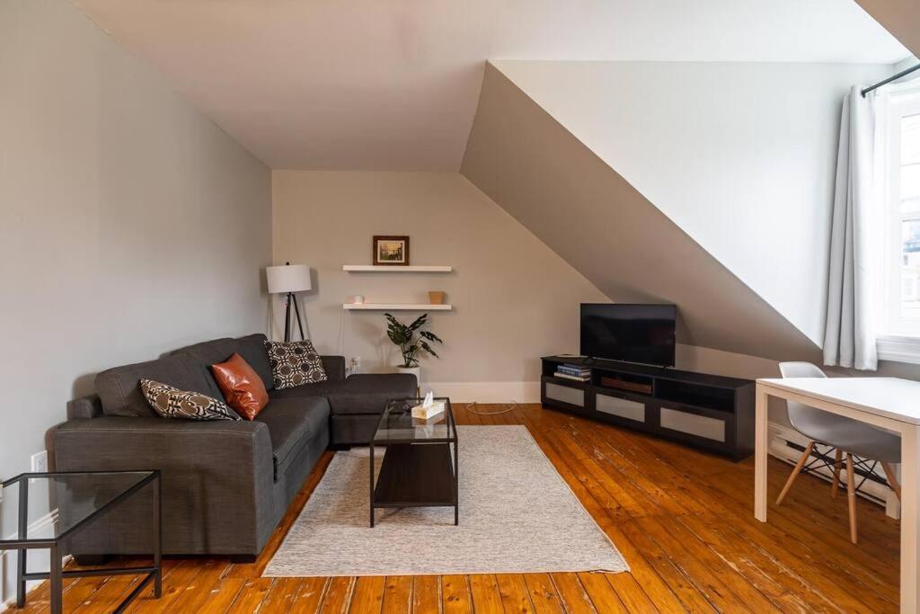 Sunny Loft #4, Historic Home photo 2