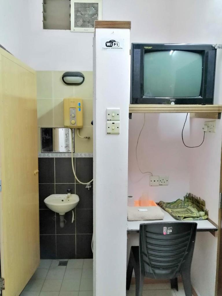 New Budget Inn Hotel photo 4