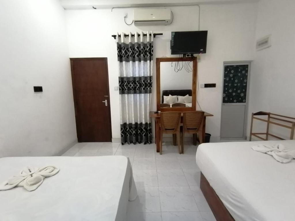 Suranga Hotel & Resort By CrownyEle photo 3
