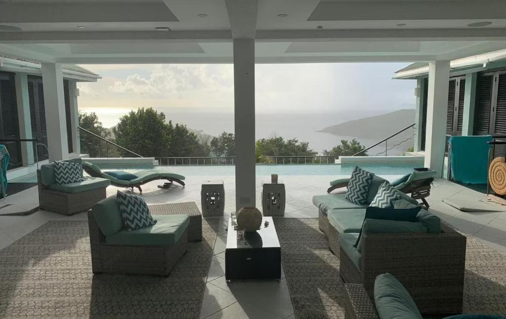 Lux Villa w/ Stunning Panoramic Ocean Views photo 2