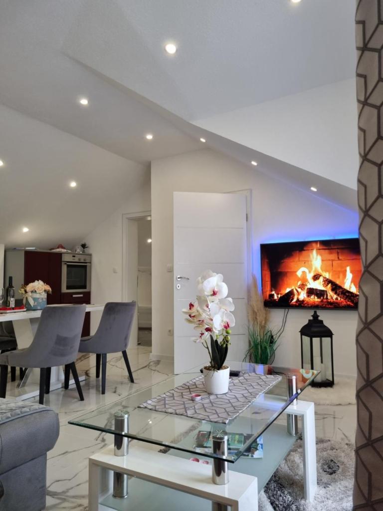 Luxury Apartment Megy photo 1