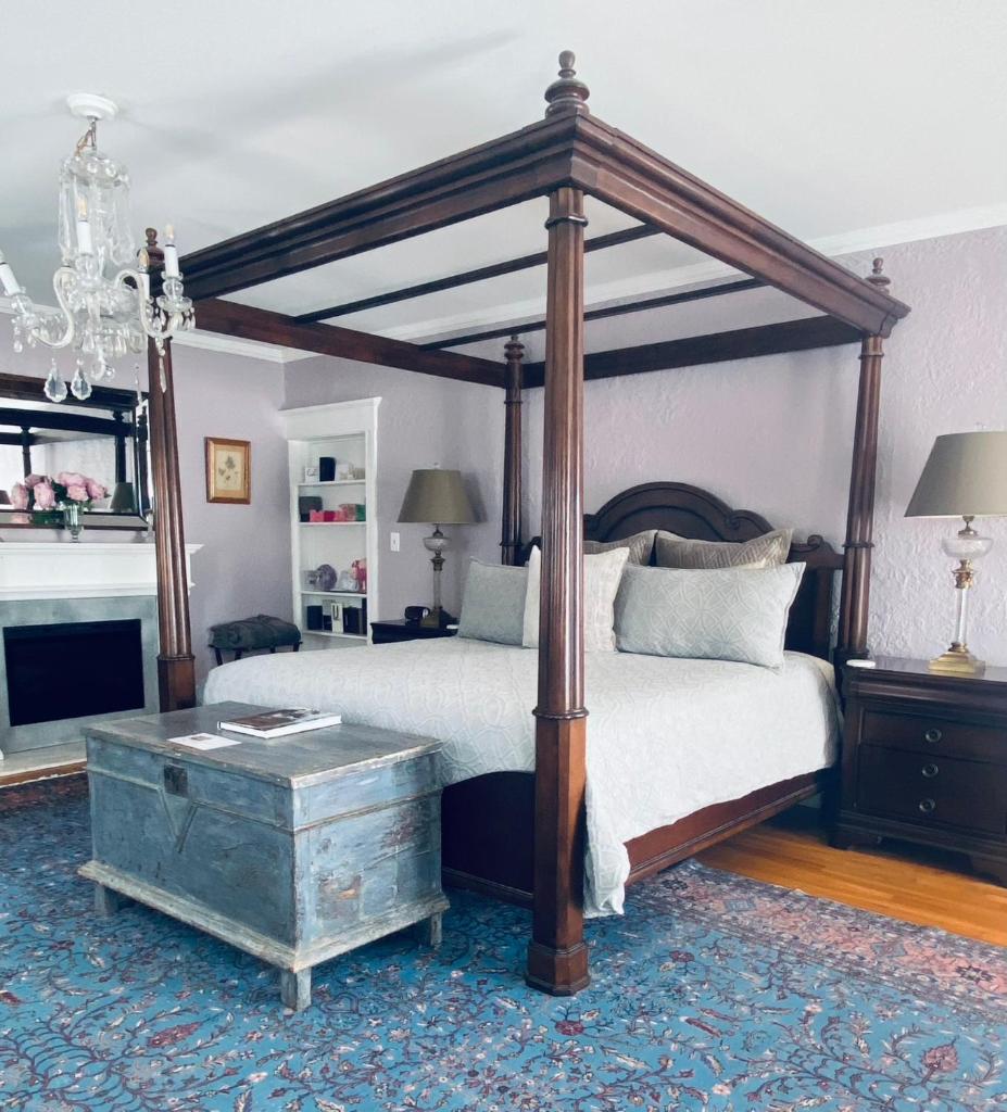 1000 Islands Bed and Breakfast-The Bulloch House photo 2