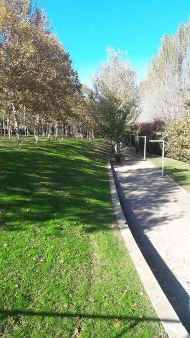 House in Sant Cugat, 25 Mins to Barcelona center photo 2