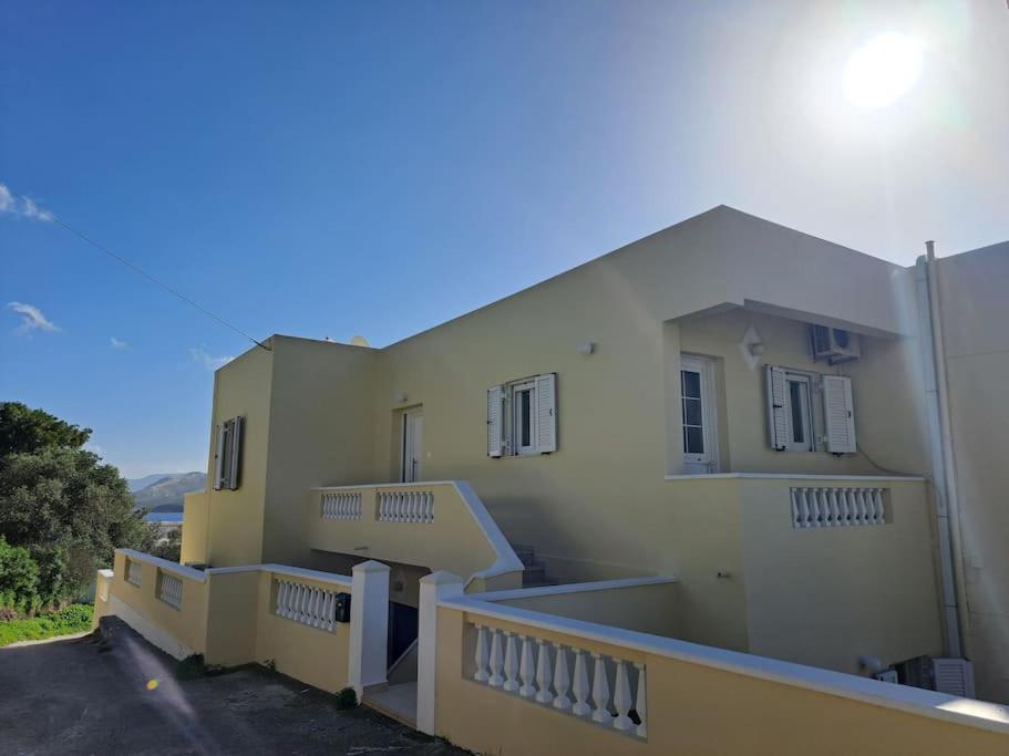 ENDLESS VIEWS PANTELI LEROS photo 3