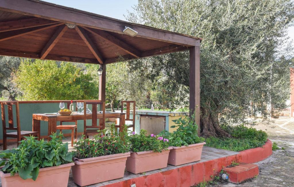 Beautiful Home In Altavilla Milicia With Kitchenette photo 1