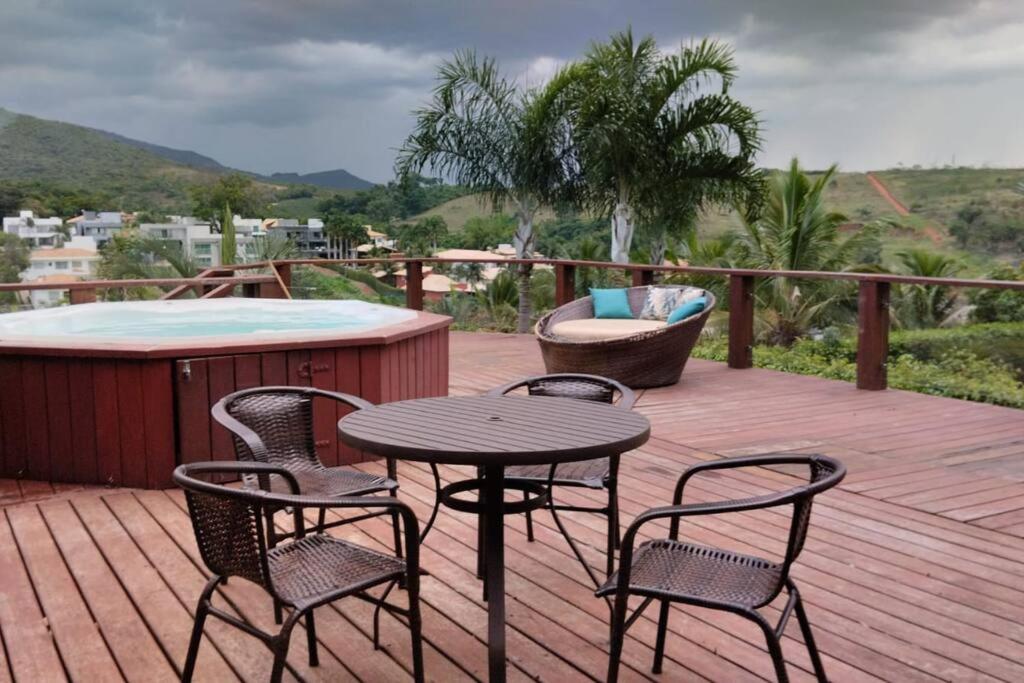 Casa do Deck Inesquecível - Escarpas do Lago