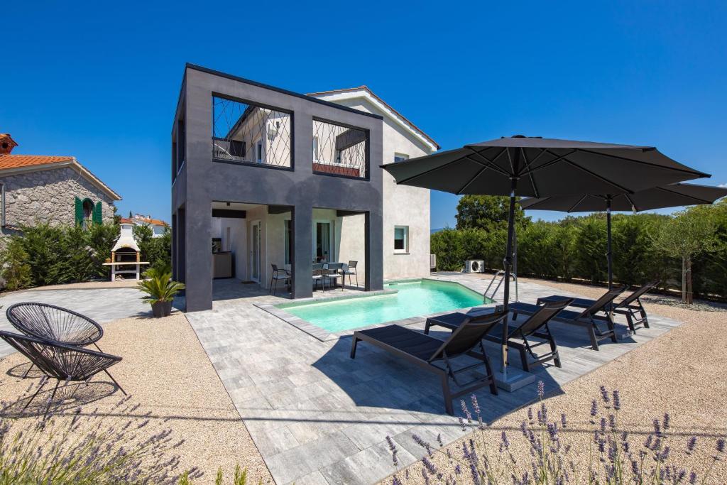 Holiday home Nika photo 1