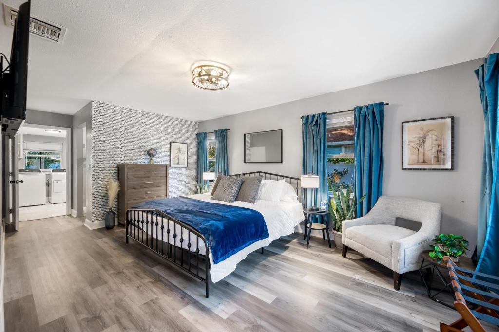 Summer Specials! Pet Friendly, 7 Beds, Family Oasis photo 4