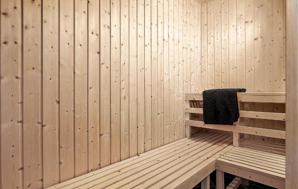 Amazing Home In Fars With Sauna photo 3