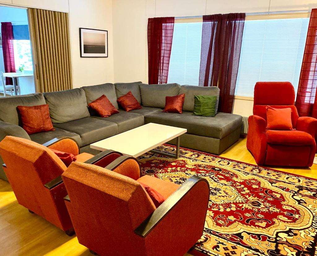 Villa Ketola, spacious house photo 2