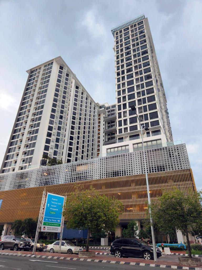 Lasa Lasa Sojourn 4 pax at The Shore seaview suites photo 1