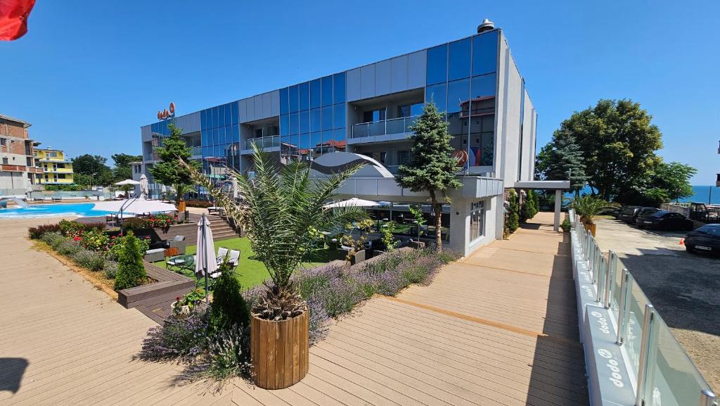 Dodo Beach Club Adults Only