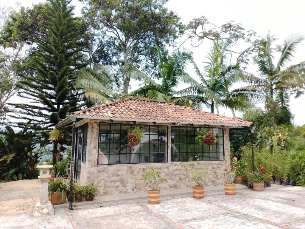 Captivating 4-Bed Chalet Las Casitas en el Aire