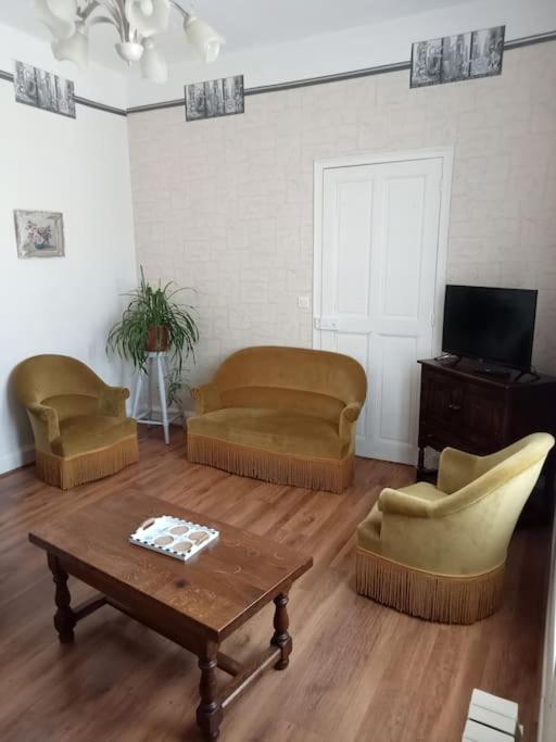 F2 1ER ETAGE photo 1