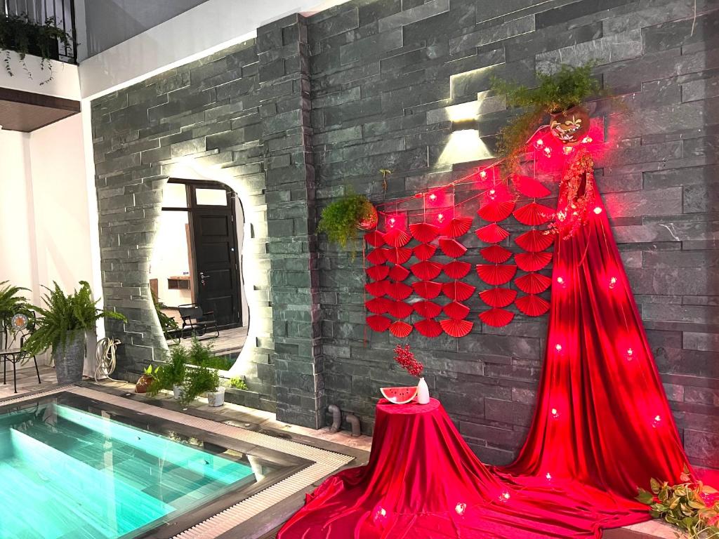 HinataVilla - 9 Bedrooms//5 Mins Walk To My Khe Beach// Private Swimming Pool (9 Phòng Ngủ//Gần Sát Biển Mỹ Khê//Hồ bơi Với Gương Khổng Lồ)