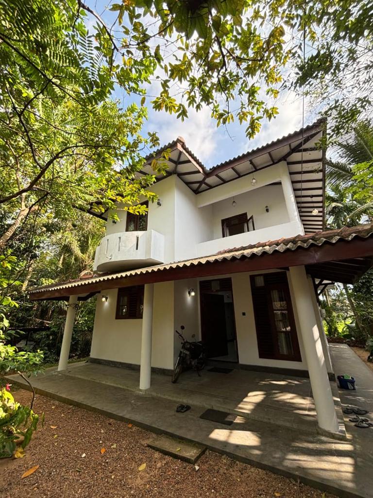 Cinnamoon Castle Hikkaduwa