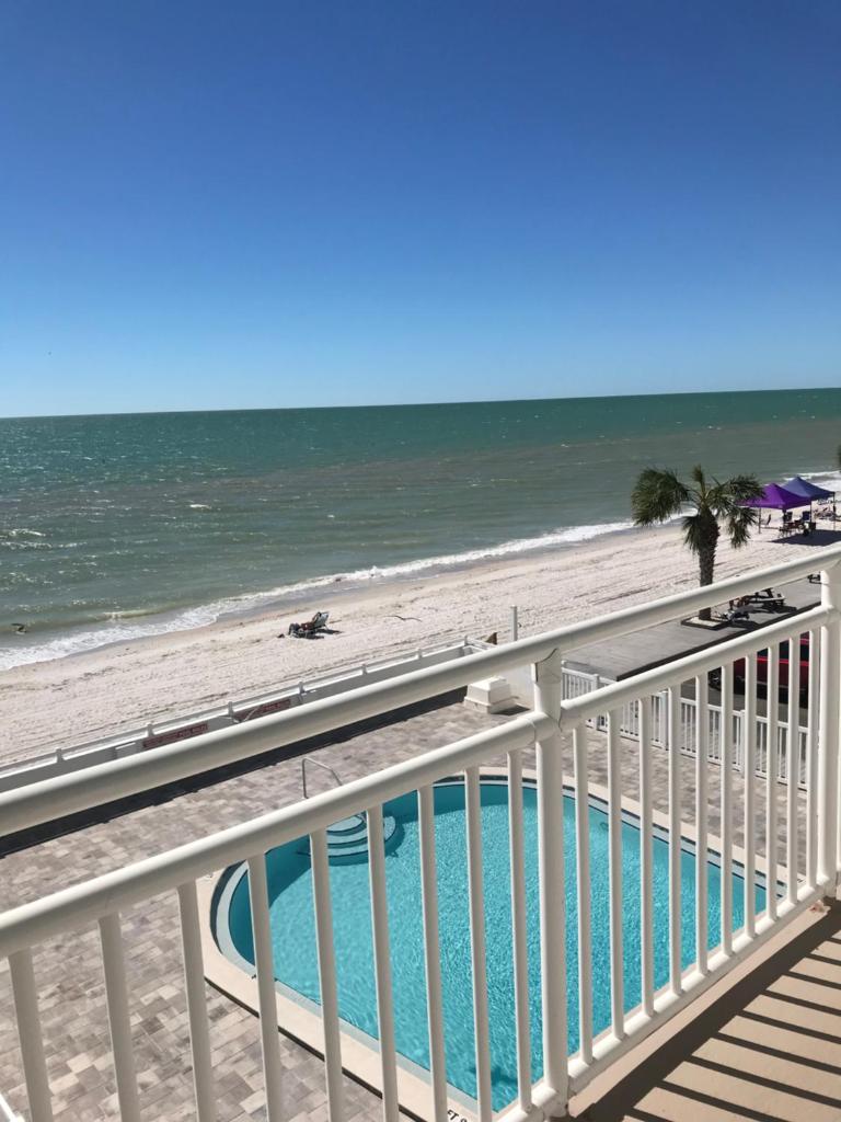 Cozy Beachfront Condo for 2 image
