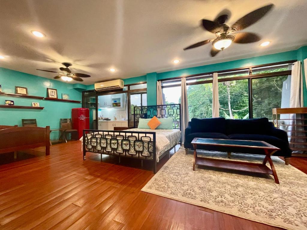 Ngermid Oasis Large Studio With Kitchen & Scenic Views photo 3