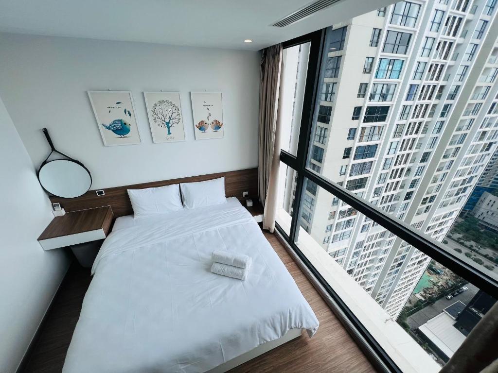 2BR Vinhomes Skylake Near Korean Town