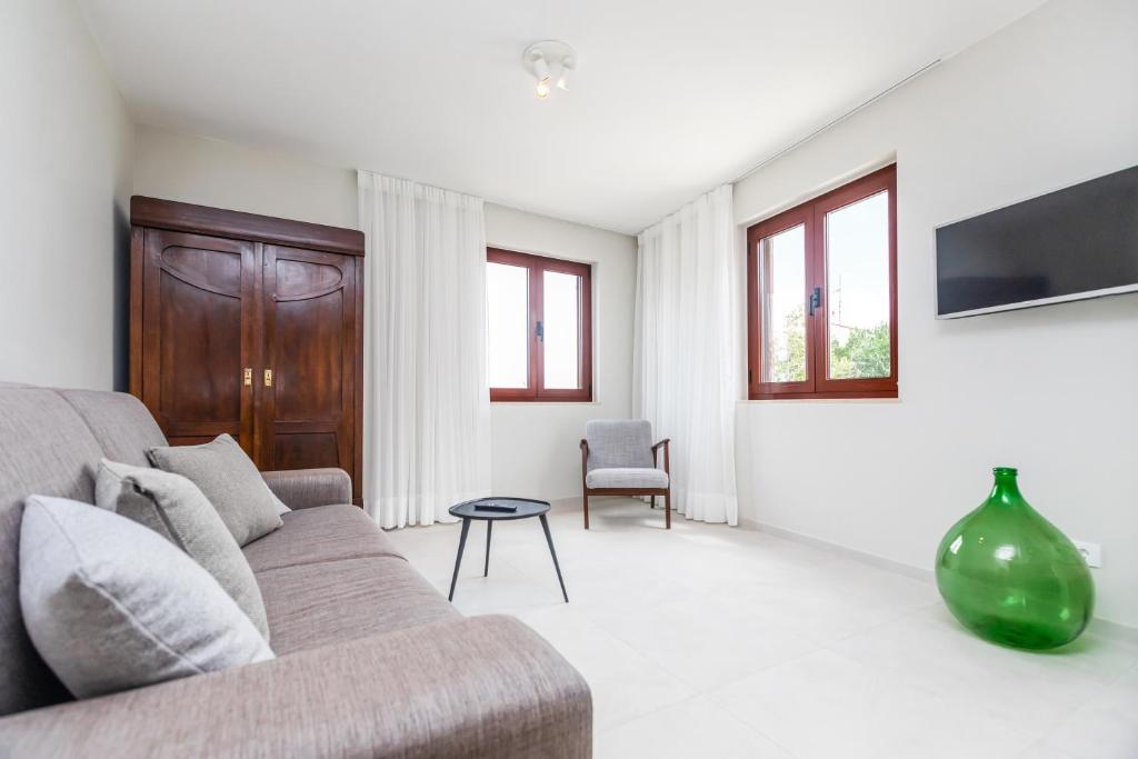 Contrada del Nonno Apartments (city center - private parking on-site) photo 3