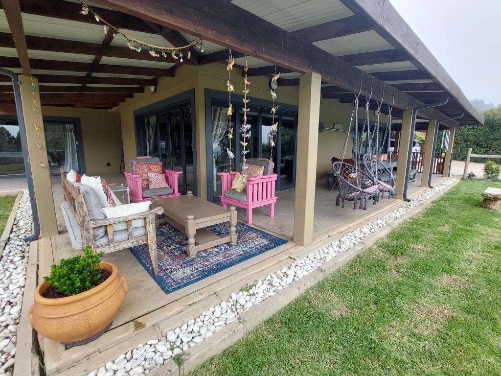 9 Stoney Way House photo 2