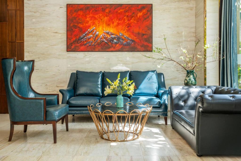 Brilliant Majestic Hotel & Cafeteria