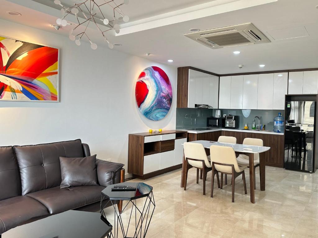 D'Le Roi Soleil - West Lake Apartment in Hanoi - 59 Xuan Dieu